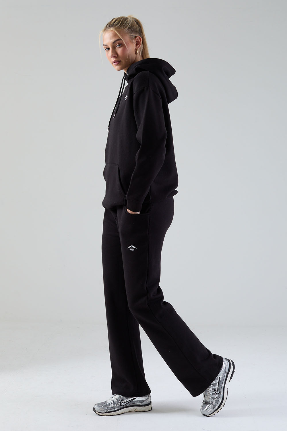 The Venture Tracksuit in Black