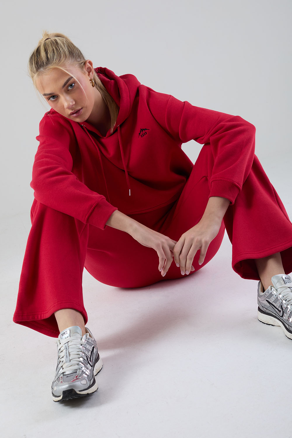 The Venture Tracksuit in Red