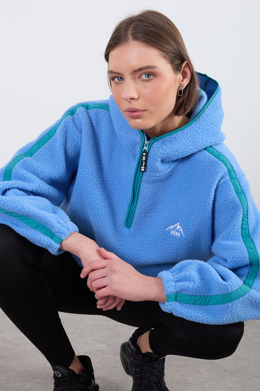 The Echo Fleece in Cornflower and Teal