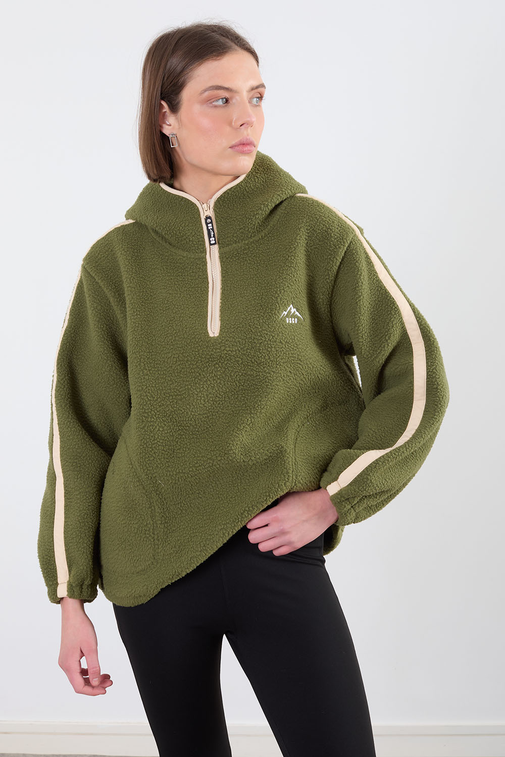 The Echo Fleece in Khaki