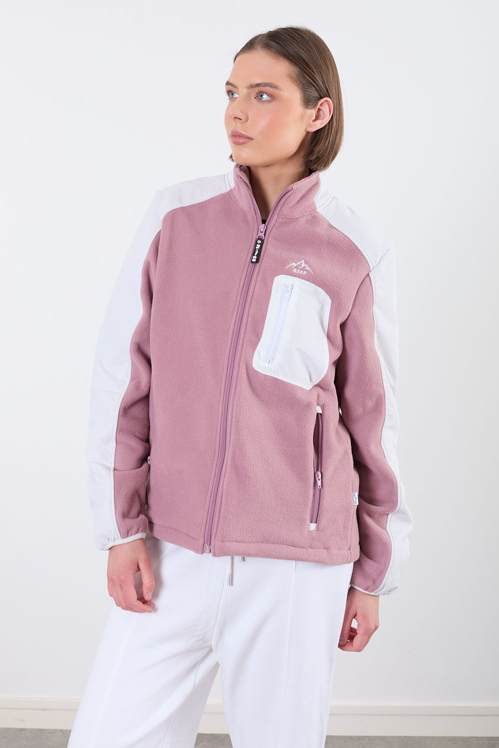 The Strider Fleece in Mauve