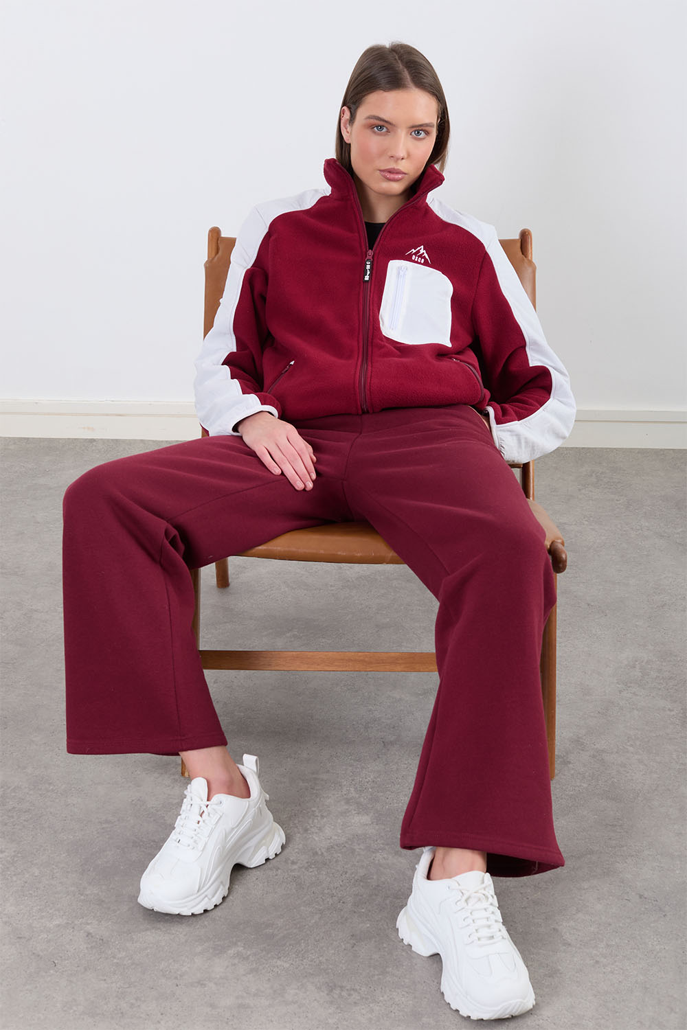 The Strider Fleece in Wine