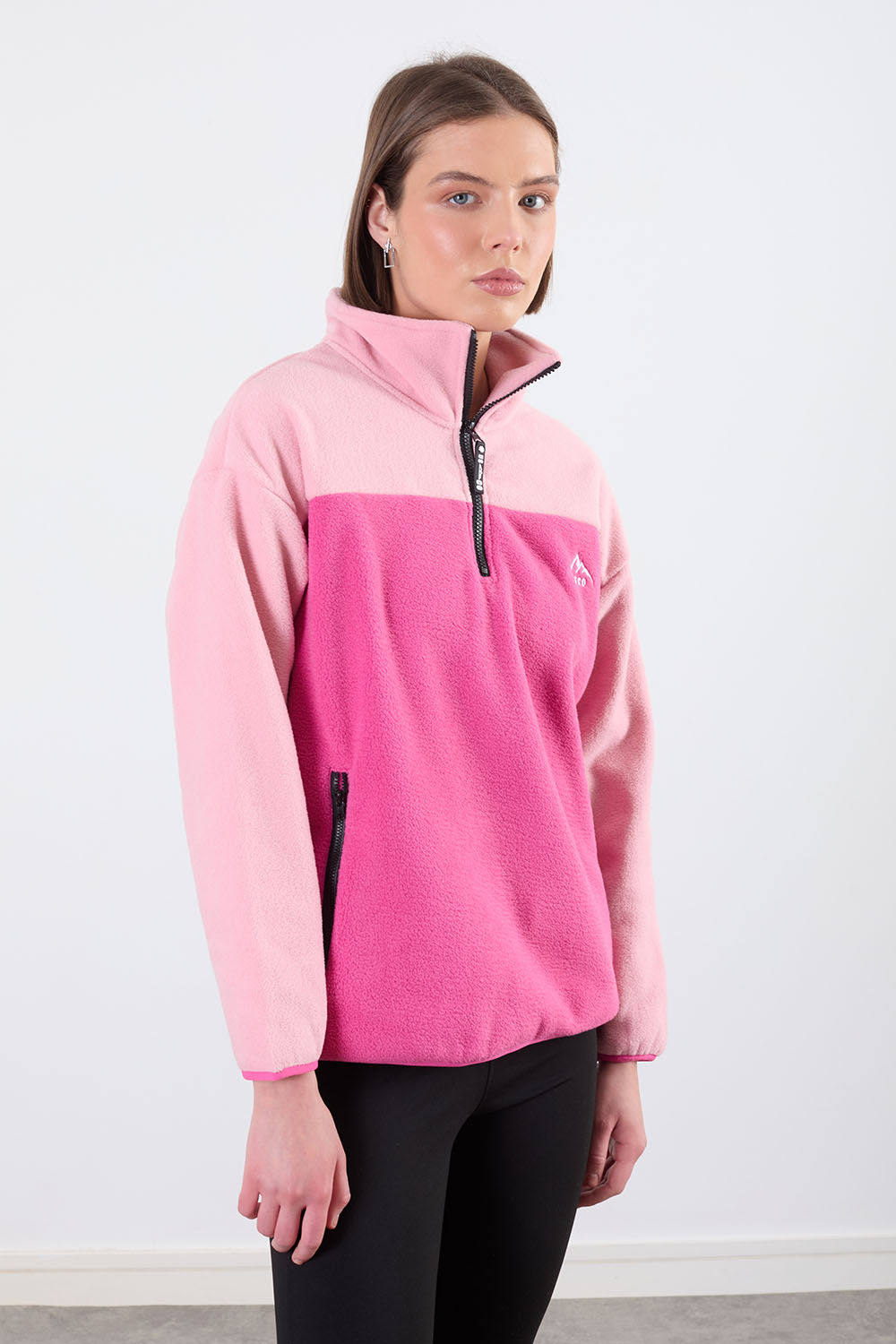 The Wander Fleece in Contrast Pinks